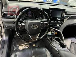 تۆیۆتا کامری